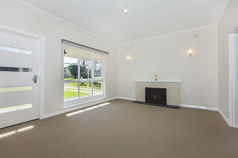 16 Aitchison Avenue, Naracoorte SA 5271, Image 1