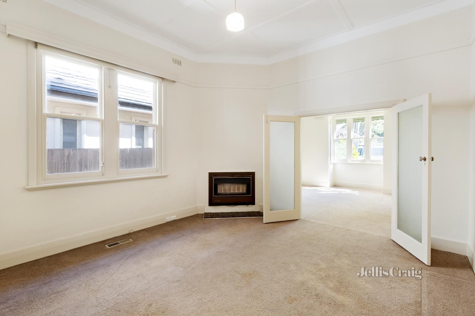 8 Cressy Street, Malvern VIC 3144, Image 2