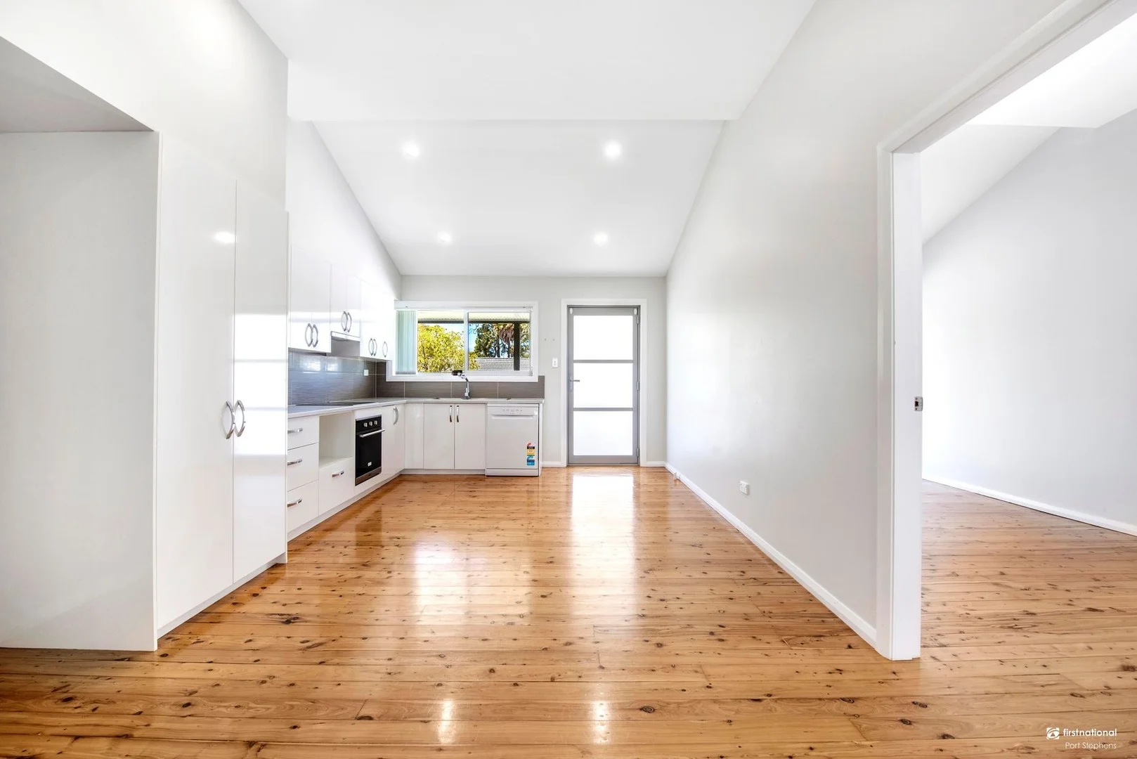 15 Irene Crescent, Soldiers Point NSW 2317