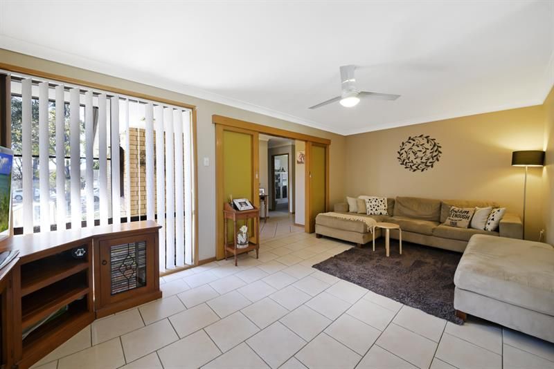 60 Campbellfield Ave, Bradbury NSW 2560, Image 1