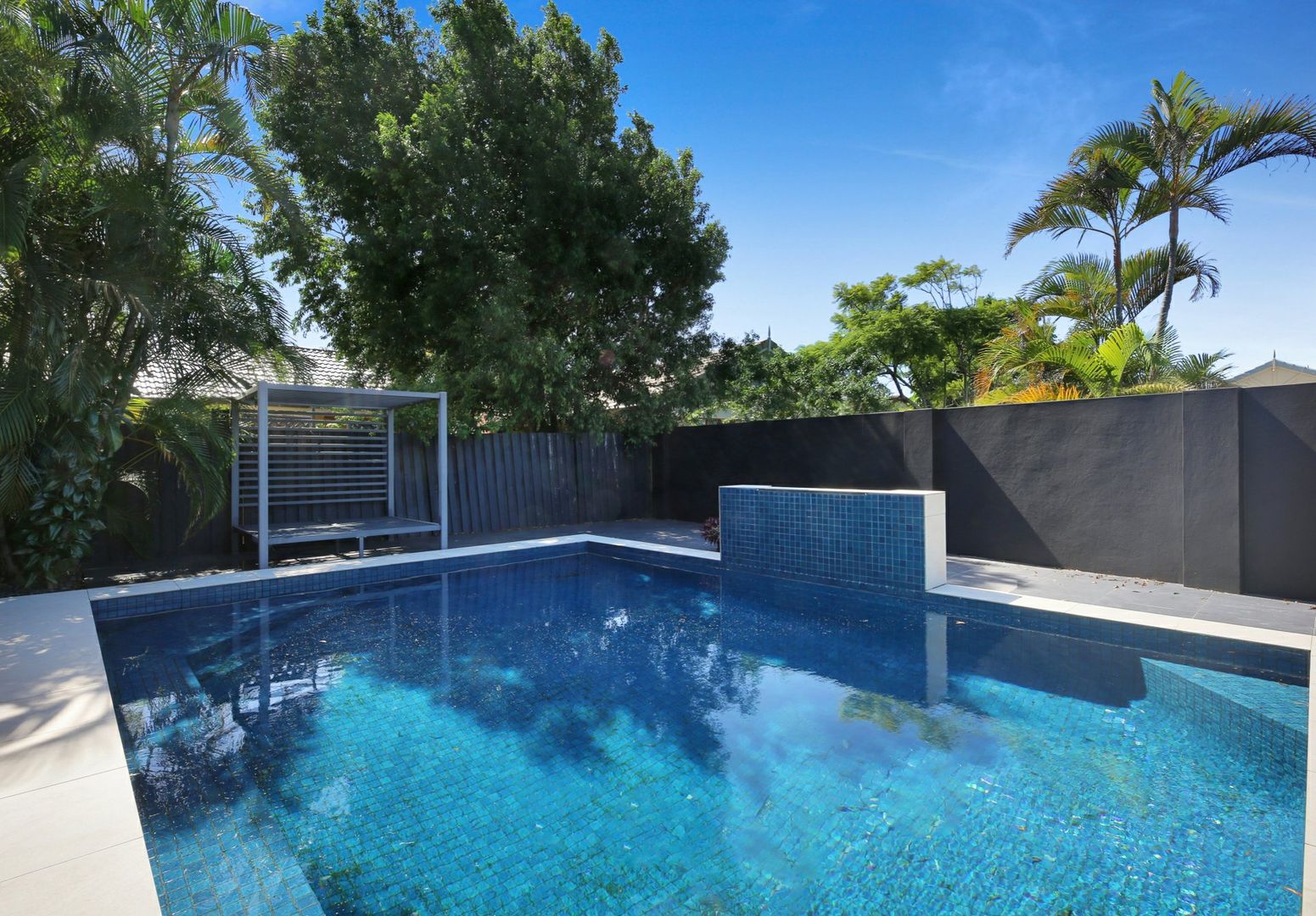 9 Bowerbird Place, Burleigh Waters QLD 4220, Image 2