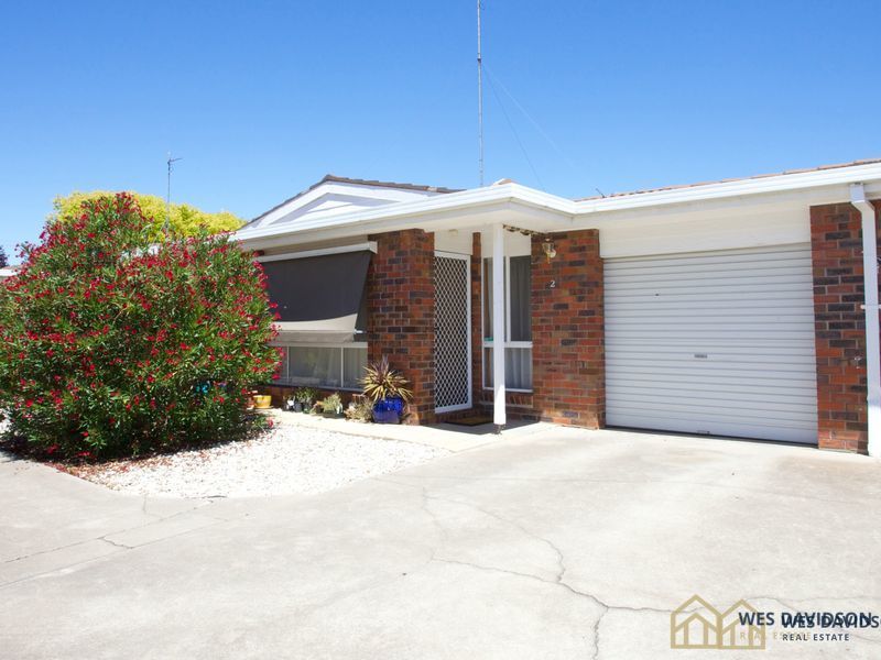 2/10 Robinson Street, Horsham VIC 3400, Image 0