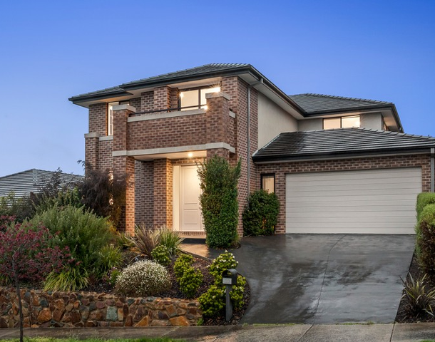 32 Baddeley Circuit, Croydon VIC 3136