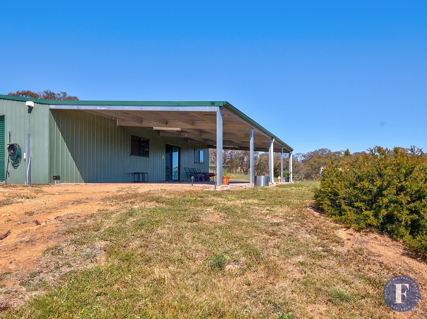 15 Elliotts Road, Crowther NSW 2803, Image 2
