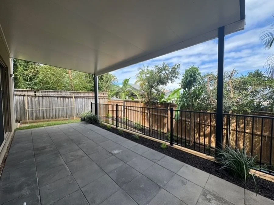 Additional image 10 of 2/18 Fourth Avenue, Labrador QLD 4215