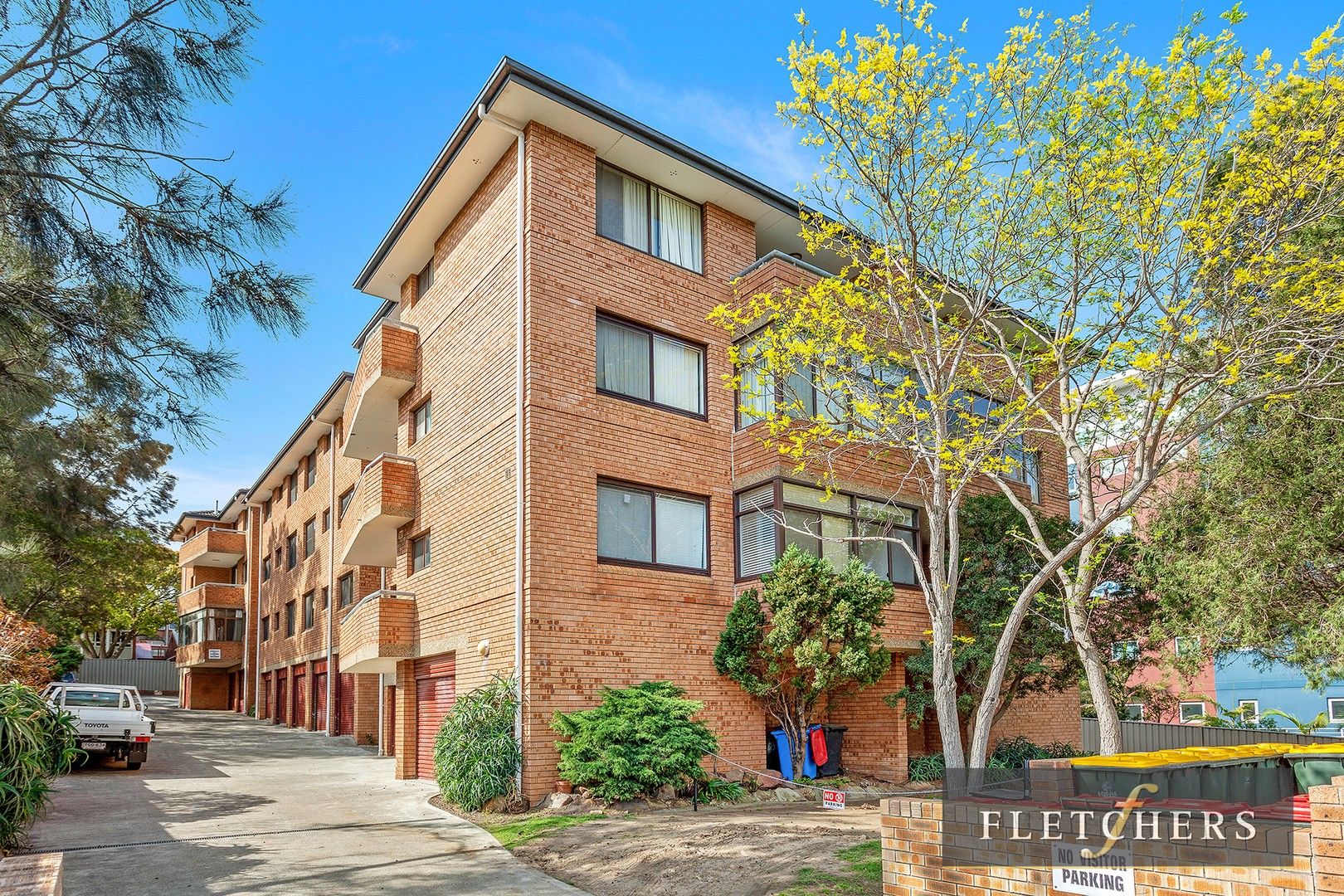 2 bedrooms Apartment / Unit / Flat in 1/60 Campbell Street WOLLONGONG NSW, 2500