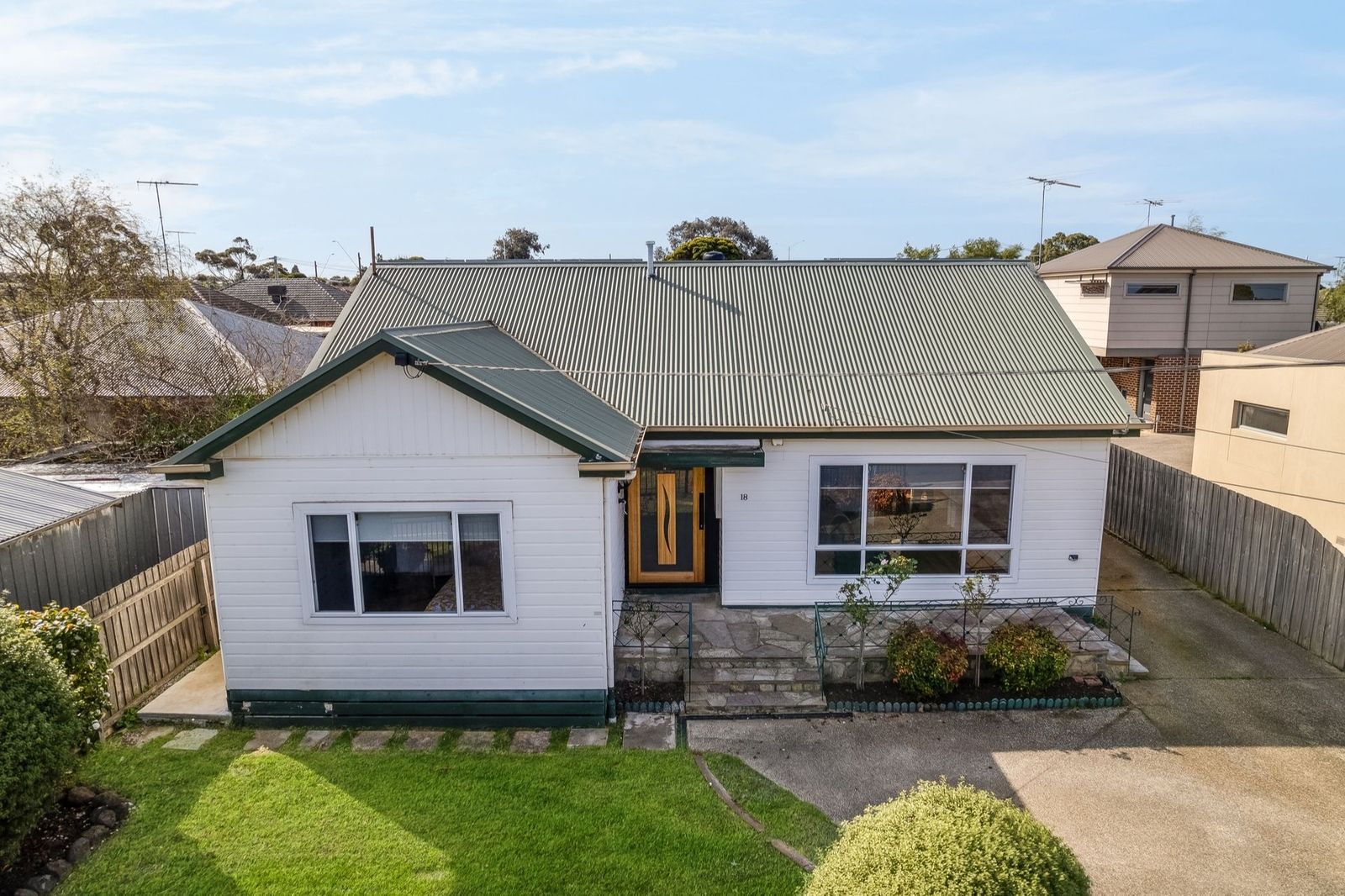 18 Cornish Avenue, Belmont VIC 3216, Image 0