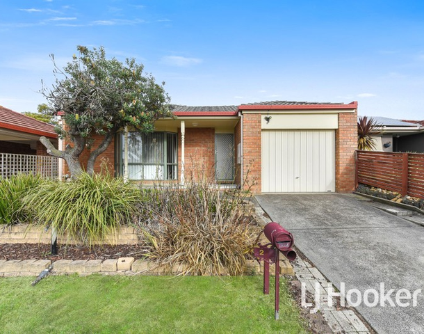 2 Dusk Court, Hampton Park VIC 3976