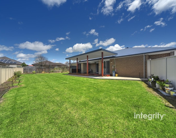 44 Blue Bell Way, Worrigee NSW 2540