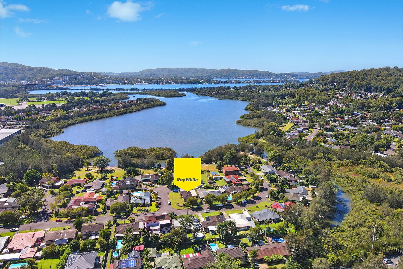 12 Gurra Close, West Gosford NSW 2250, Image 2