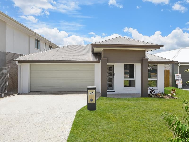 4 bedrooms House in 42 Regal Close HEATHWOOD QLD, 4110