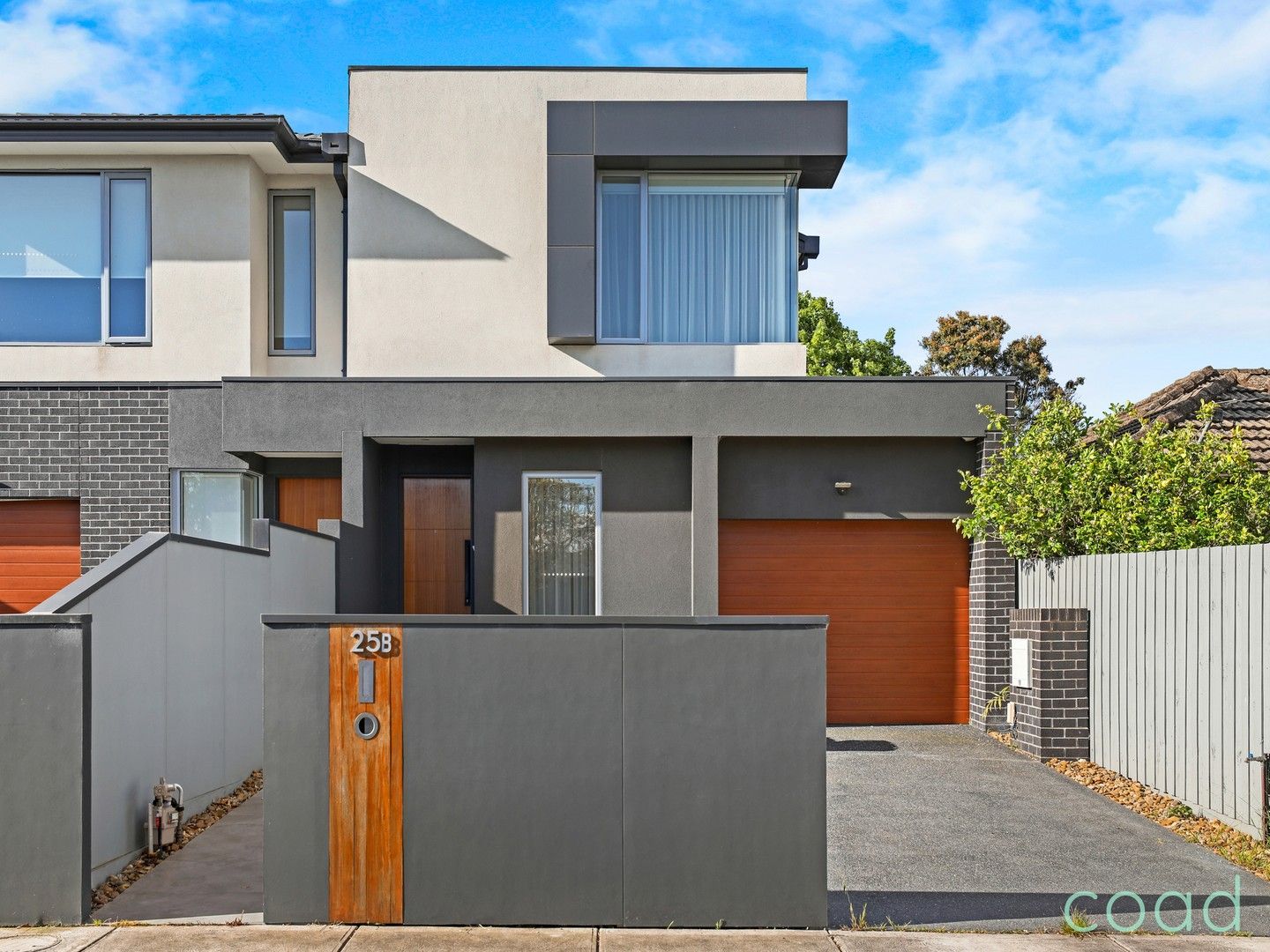 4 bedrooms Townhouse in 25B Bristol St BENTLEIGH EAST VIC, 3165