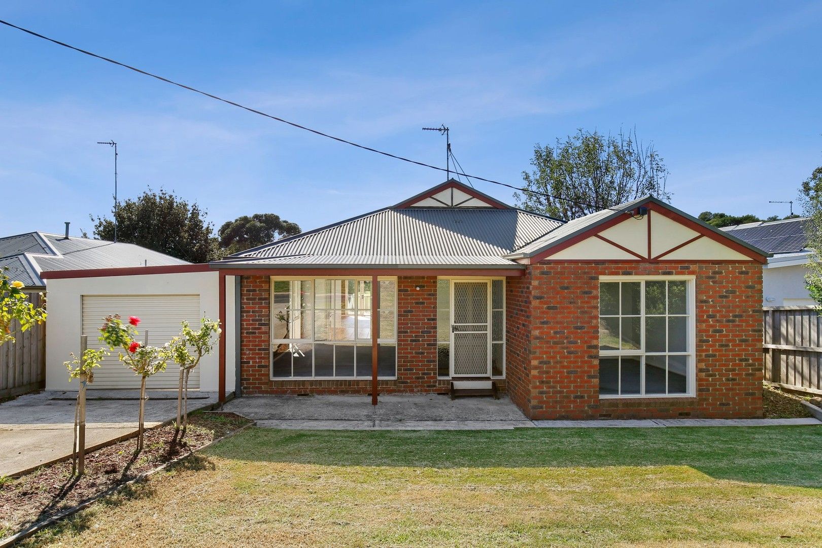 4 bedrooms House in 68 BAY SHORE AVENUE CLIFTON SPRINGS VIC, 3222