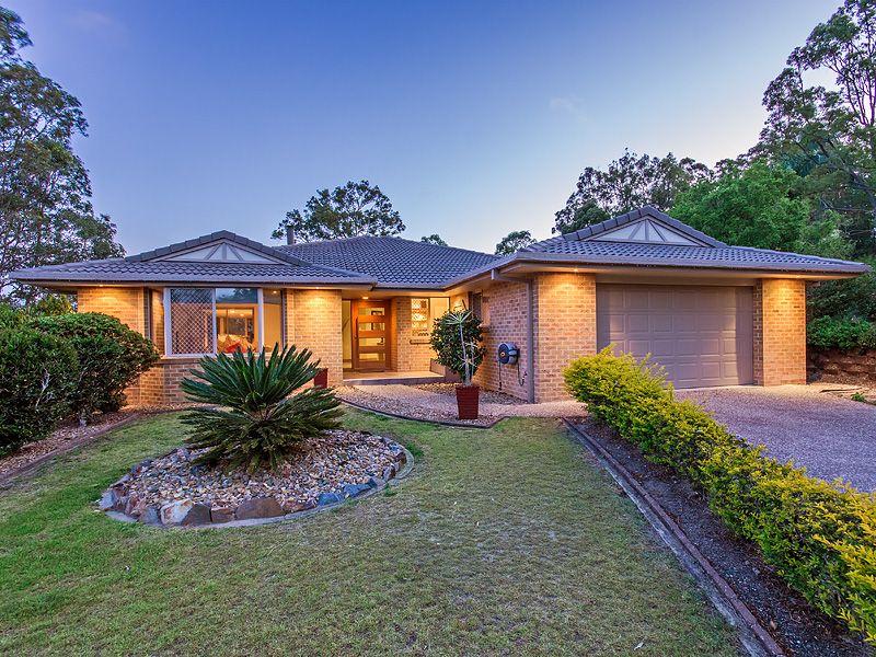 1 Rosewall Place, Oxenford QLD 4210