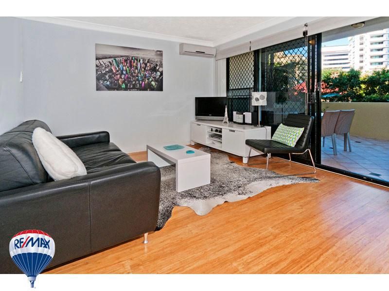 2/20 Terrace Street, Spring Hill QLD 4000, Image 1