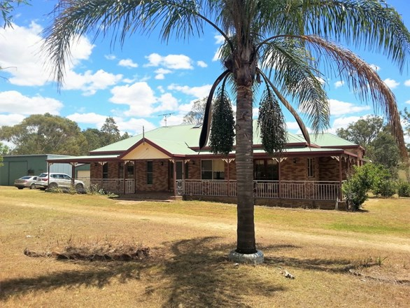 7221 New England Highway, Crows Nest QLD 4355