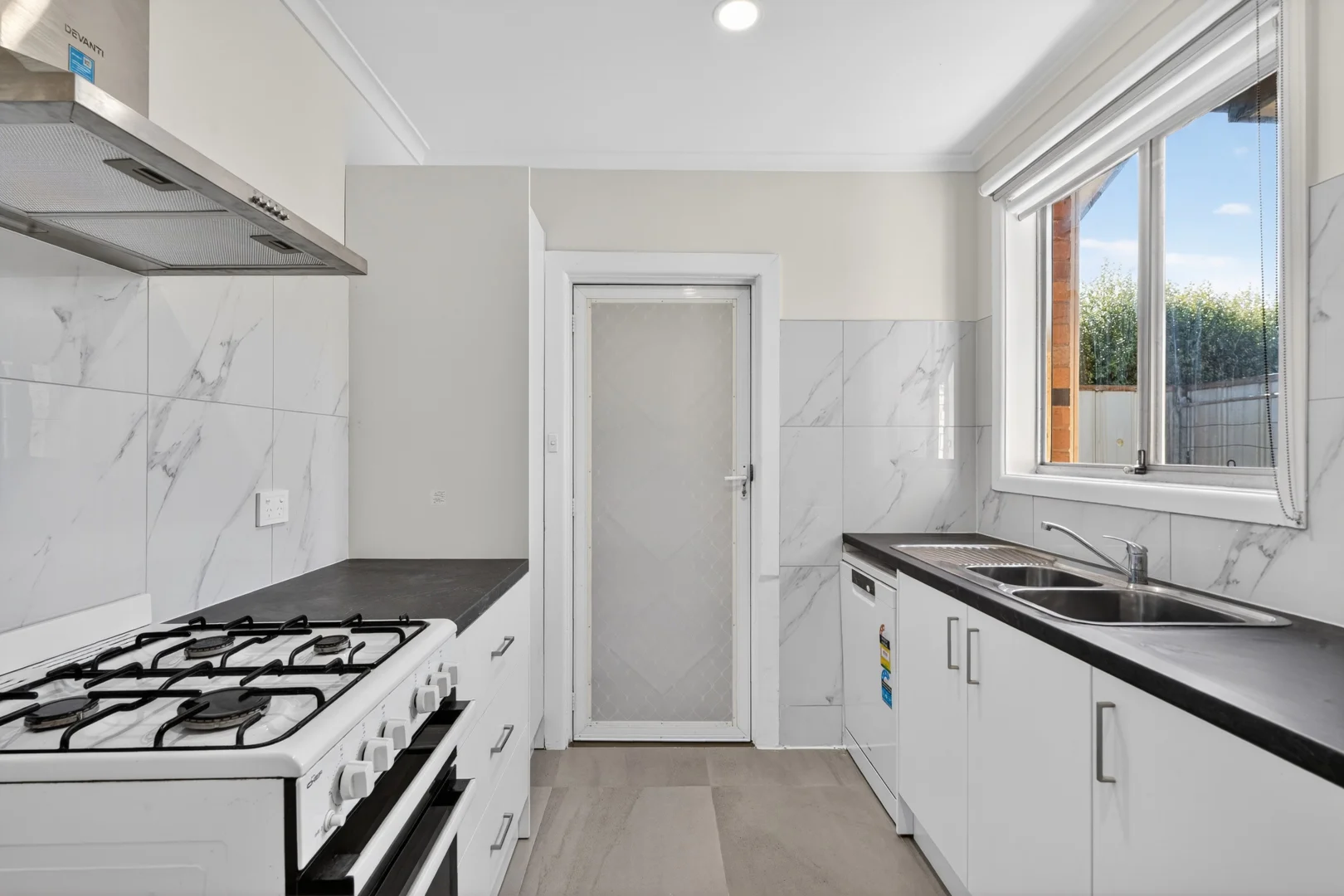 Additional image 5 of 2/10 Sylvan Grove, Pascoe Vale South VIC 3044