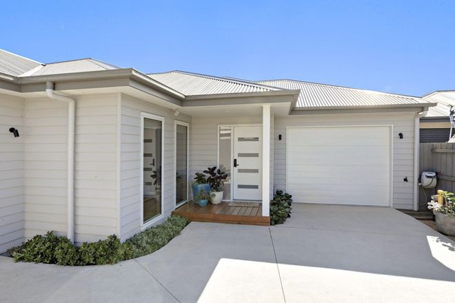 Picture of 2/13 Crown Road, BONBEACH VIC 3196