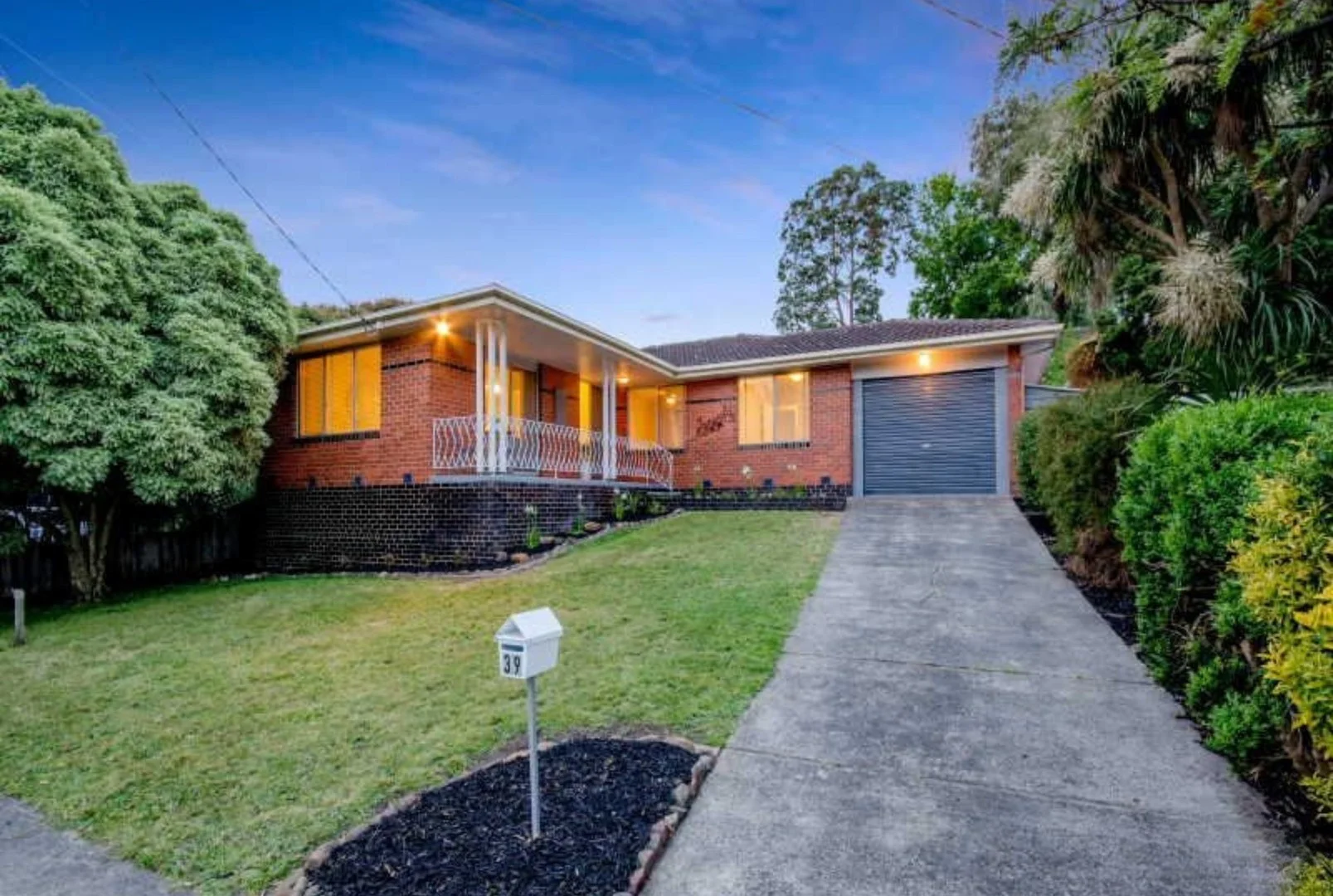 39 Karingal Drive, Frankston VIC 3199