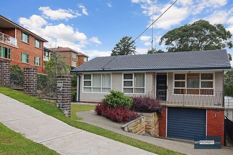 3 bedrooms House in 1F Illarangi Street CARLINGFORD NSW, 2118