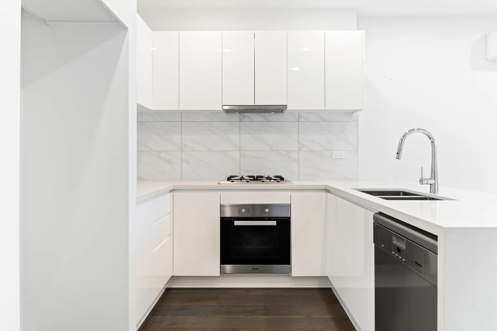 Additional image 2 of 2/27 Macrina Street, Oakleigh East VIC 3166