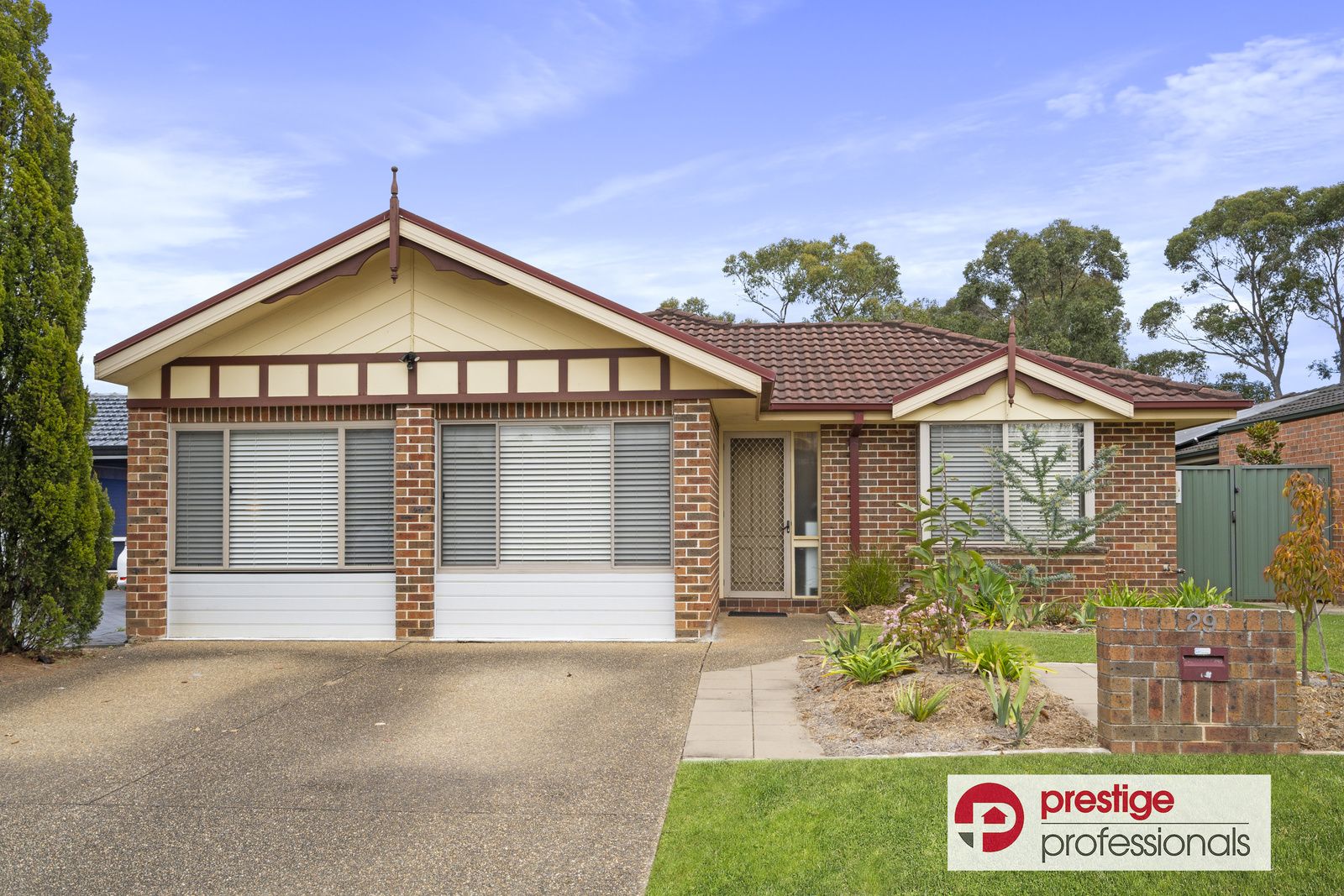 29 Tomago Court, Wattle Grove NSW 2173, Image 0