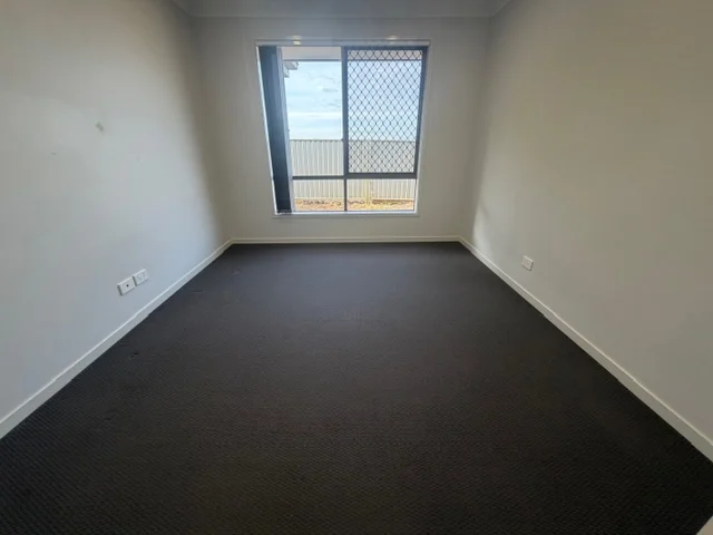 Additional image 5 of 9 CURLEW CRESCENT, Oxley Vale NSW 2340