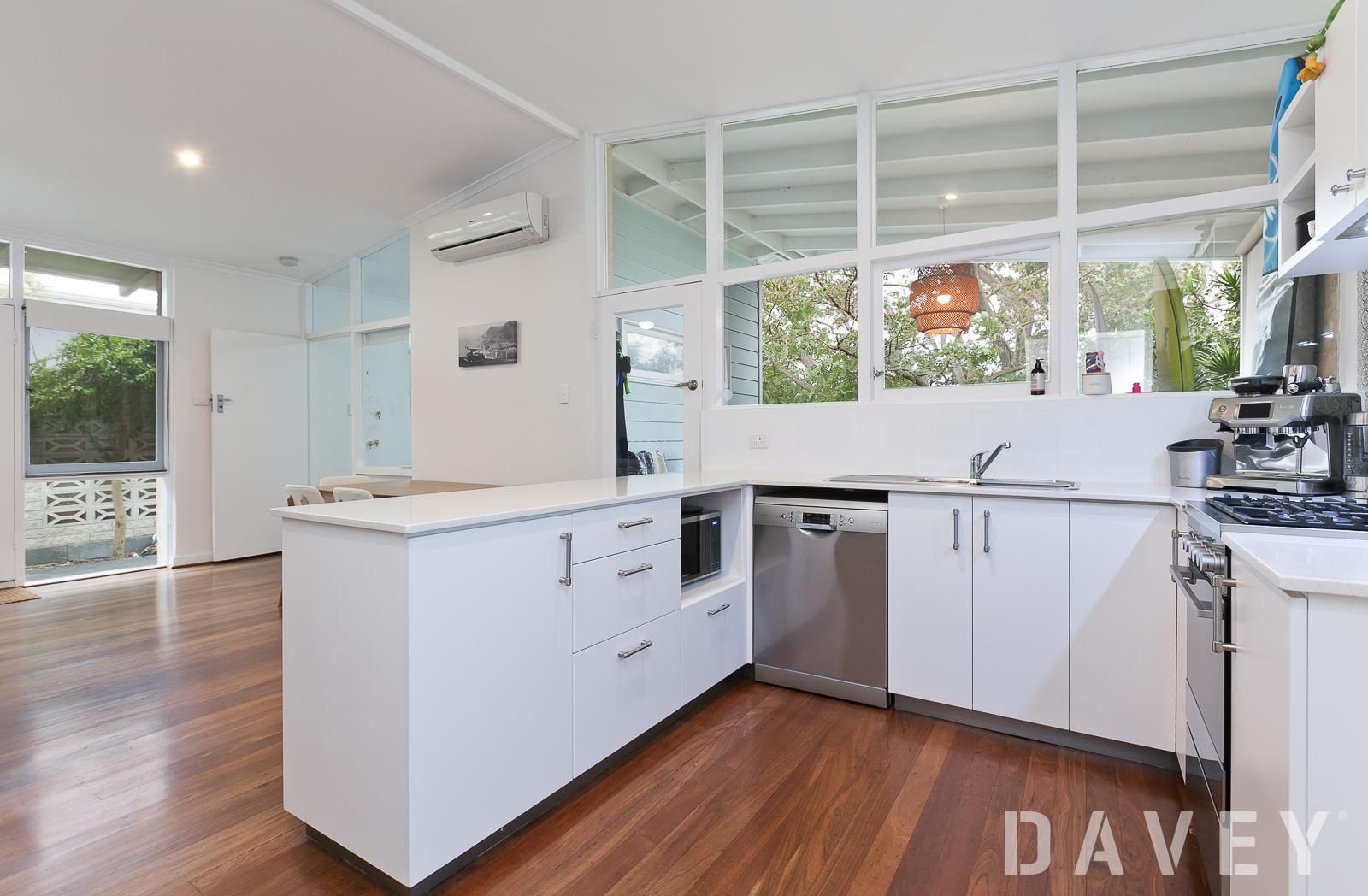 3 bedrooms House in 115 Chrysostom Street TRIGG WA, 6029
