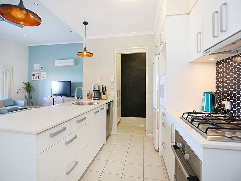 205/621 Wynnum Road, Morningside QLD 4170, Image 2