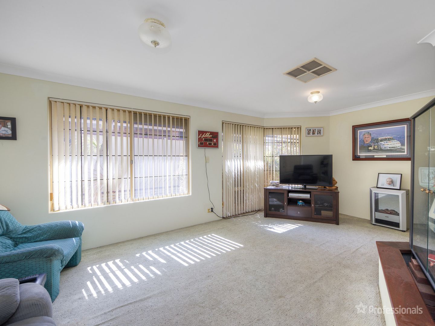 12 Summit Grove, Swan View WA 6056, Image 1