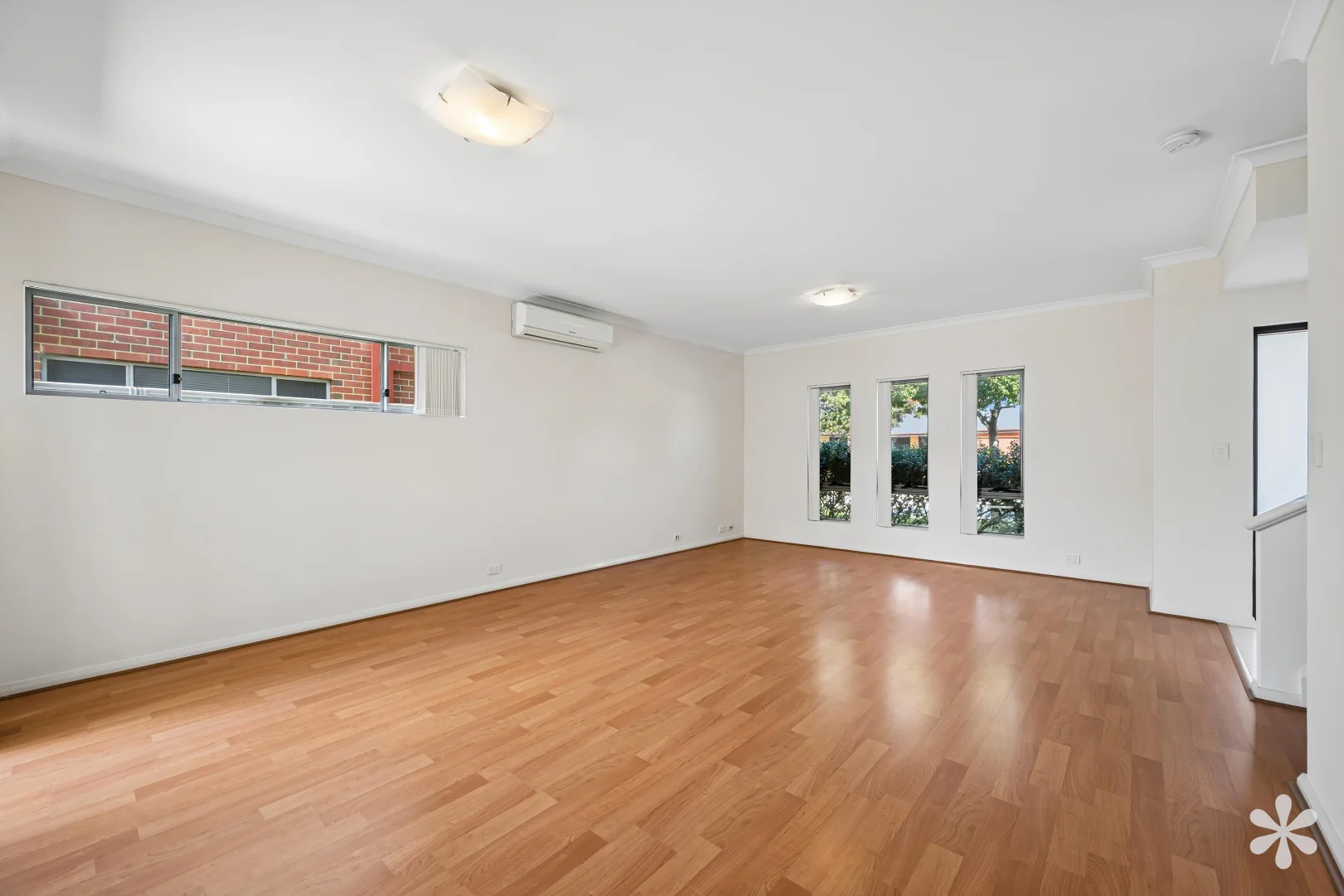 Additional image 8 of 8/18 Deanmore Bend, Hammond Park WA 6164