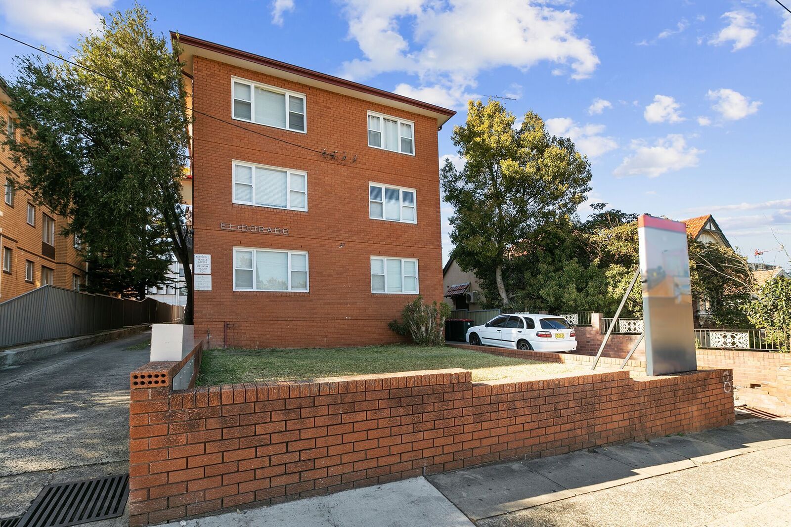 2 bedrooms Apartment / Unit / Flat in 1/27 Alt Street ASHFIELD NSW, 2131