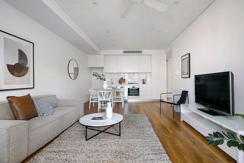 1 bedrooms Apartment / Unit / Flat in 422/801 New Canterbury Road DULWICH HILL NSW, 2203