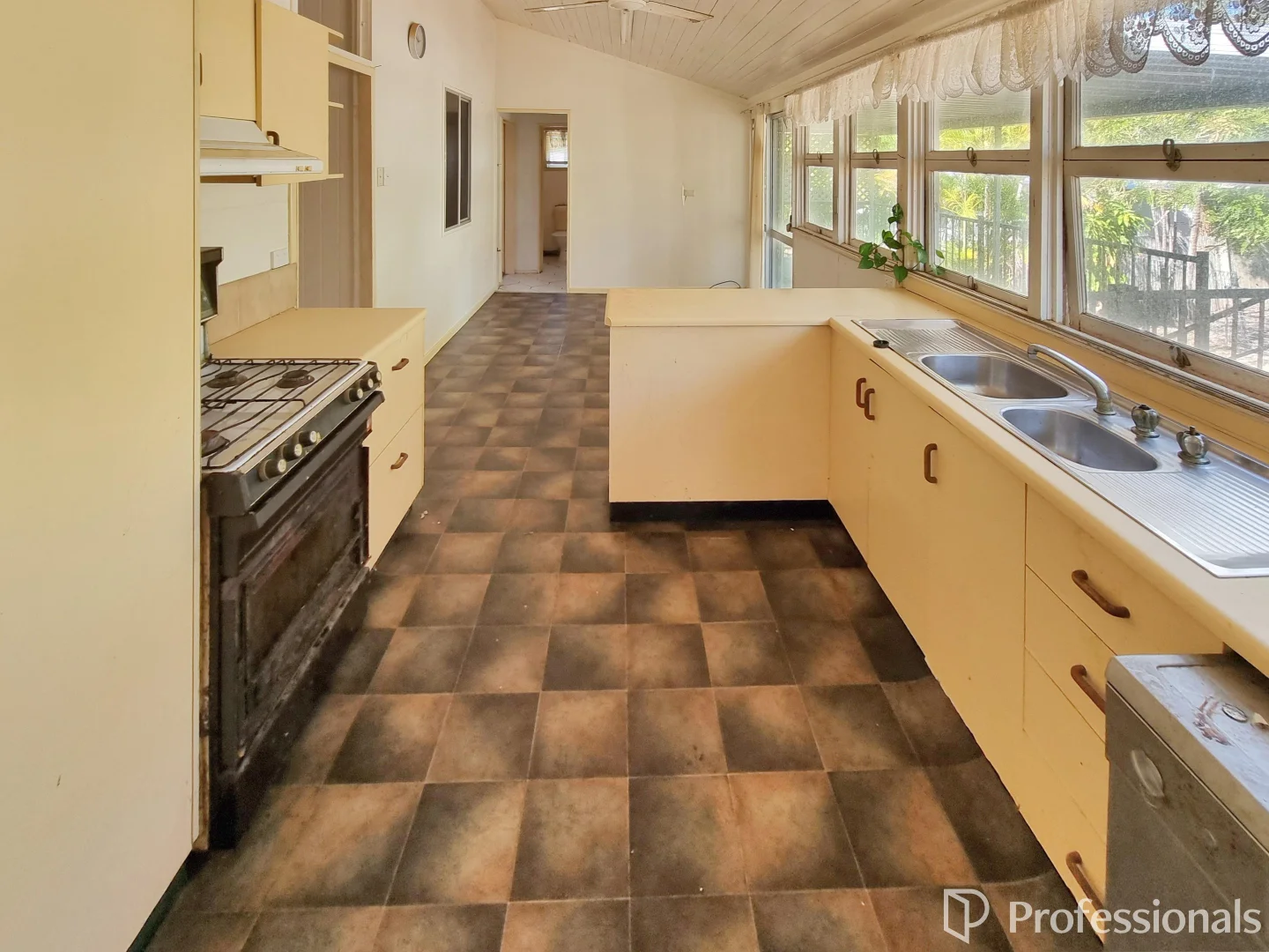 Additional image 9 of 17 Poole Street, Bowen QLD 4805