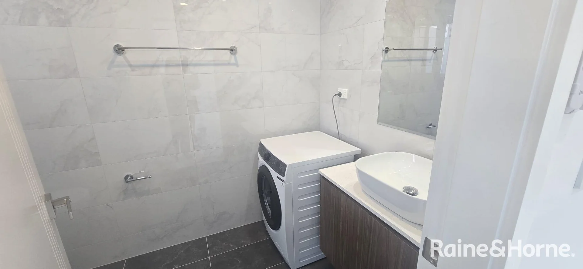 Additional image 5 of 14B Kitson Place, Minto NSW 2566