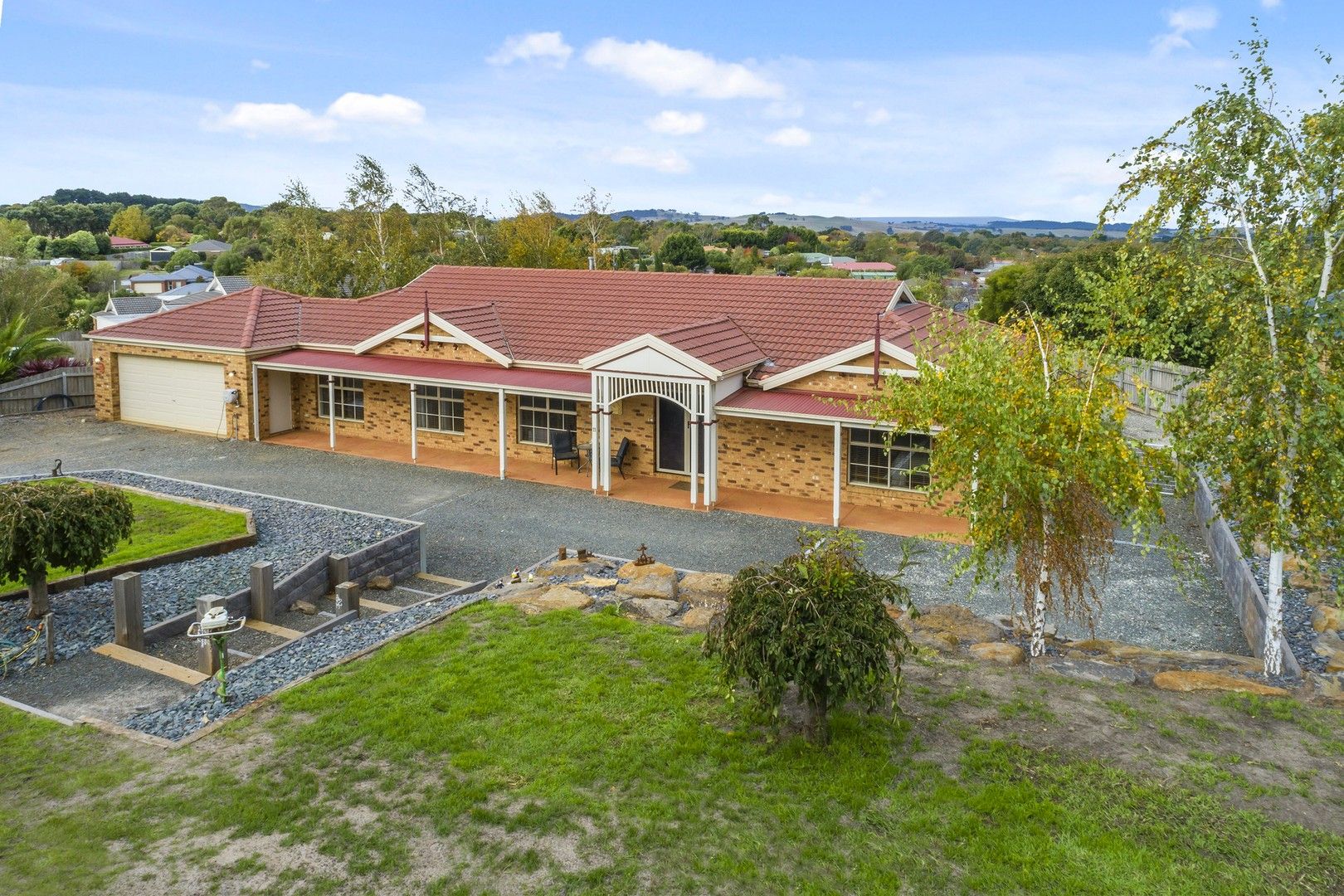 11 Clover Court, Romsey VIC 3434, Image 0