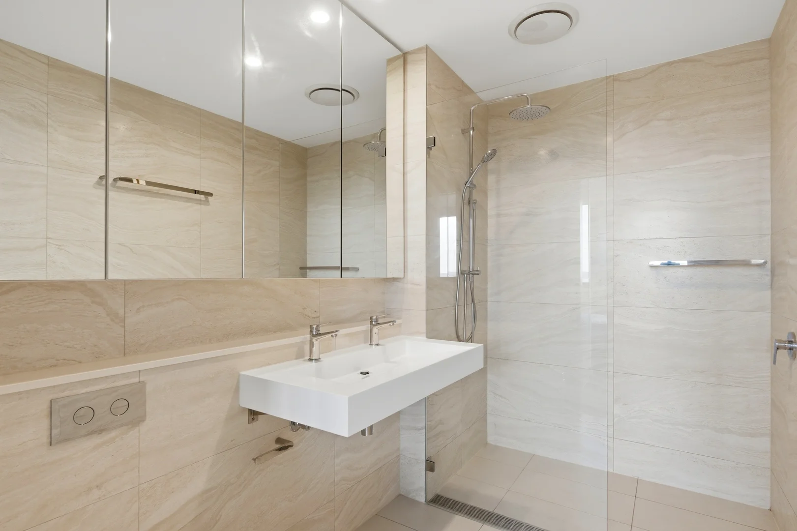 Additional image 5 of 702/8 St George Street, Gosford NSW 2250