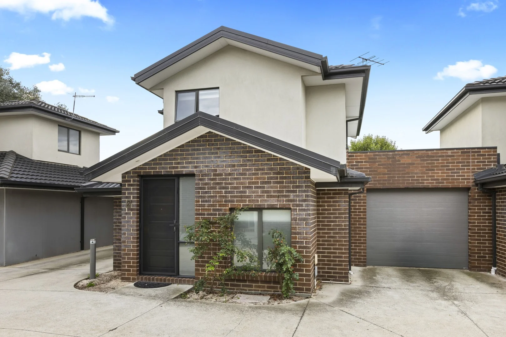 2/38-40 Collins Street, Chadstone VIC 3148