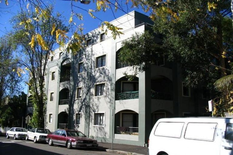 1 bedrooms Apartment / Unit / Flat in 5/80 Barcom Street DARLINGHURST NSW, 2010