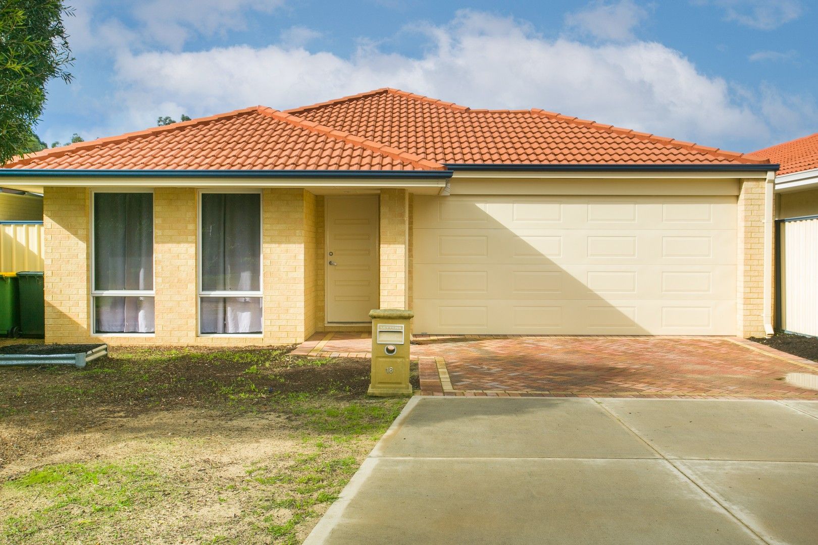 3 bedrooms House in 18 Pigott Street ARMADALE WA, 6112