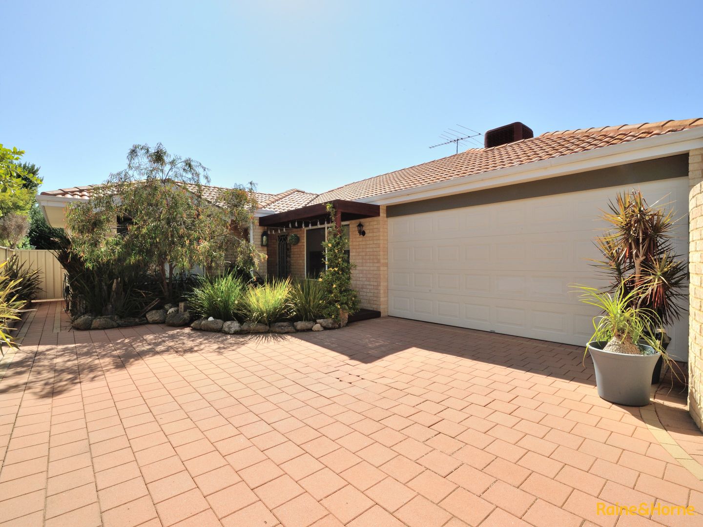 9B Tyne Court, Safety Bay WA 6169, Image 2