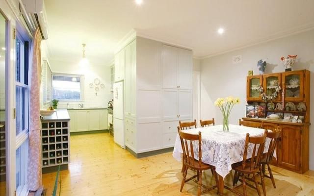 323 Armstrong Street North, Soldiers Hill VIC 3350, Image 1