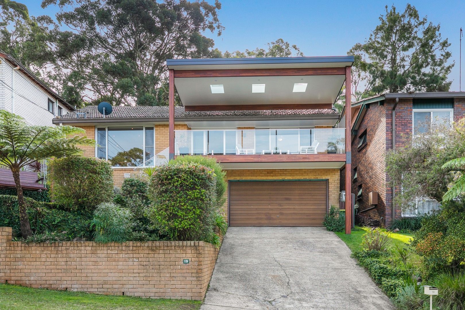 4 bedrooms House in 19 Tulong Place KIRRAWEE NSW, 2232
