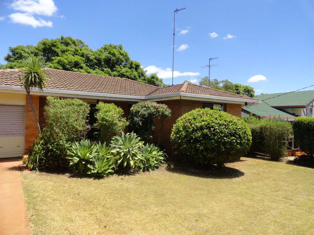 3 bedrooms House in 8 Weller Street RANGEVILLE QLD, 4350
