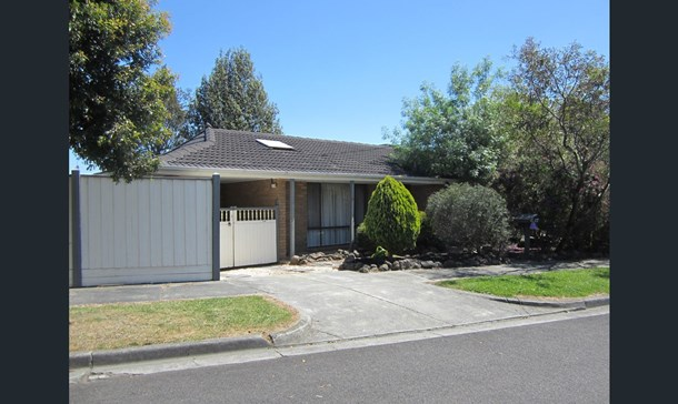 17 Crimson Avenue, Blackburn South VIC 3130