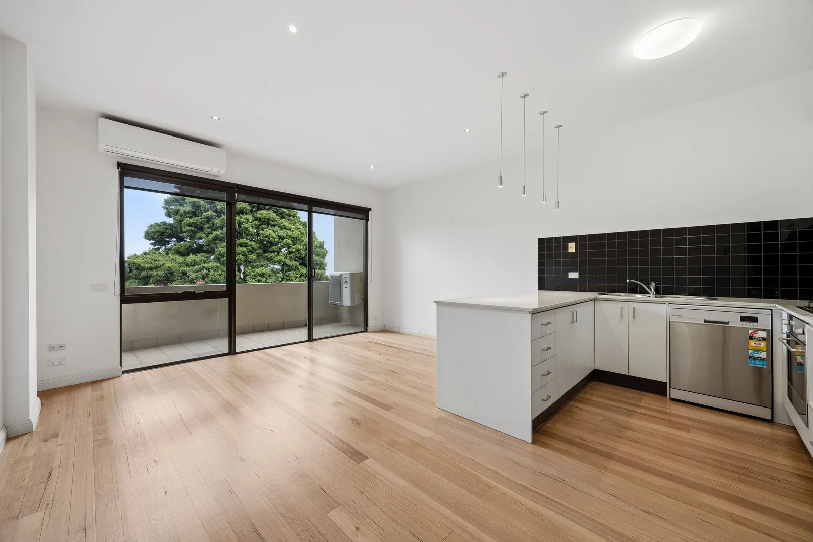 49/93-103 High Street, Preston VIC 3072