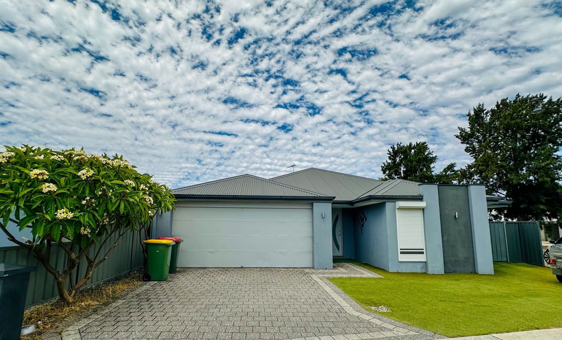 4 bedrooms House in 2A Cornell Way AUBIN GROVE WA, 6164