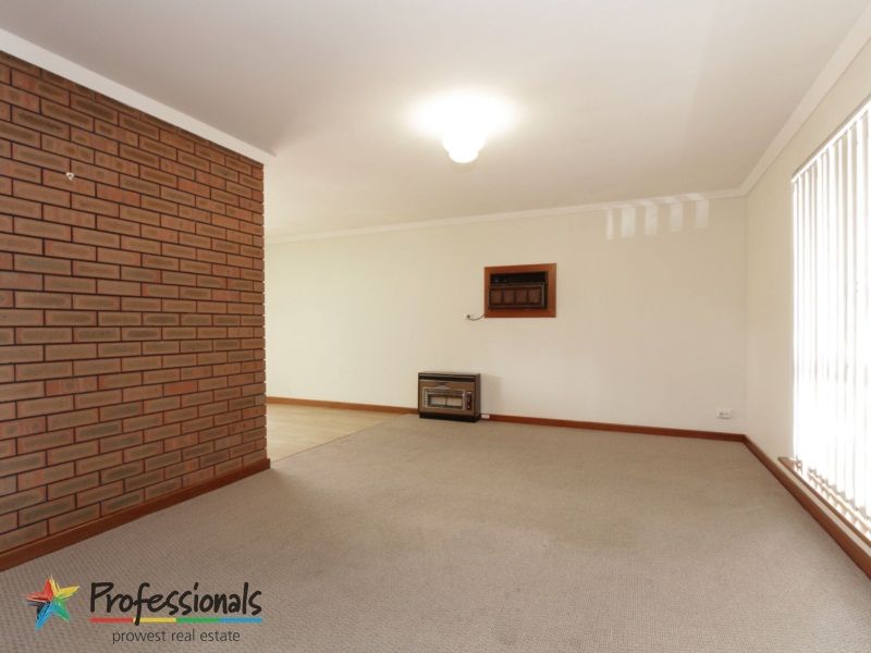 2/12 Opal Place, RIVERTON WA 6148, Image 2