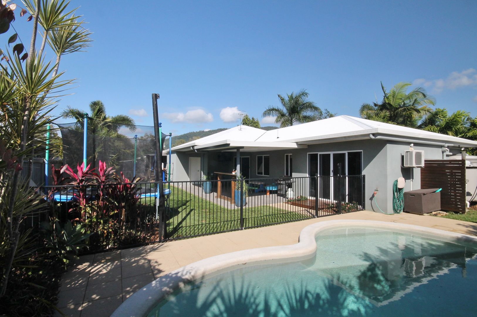 4 Yiki Close, Port Douglas QLD 4877, Image 1