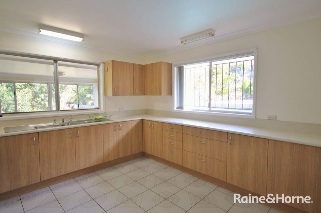 82 Capella Street, Coorparoo QLD 4151 House For Rent 720 Domain